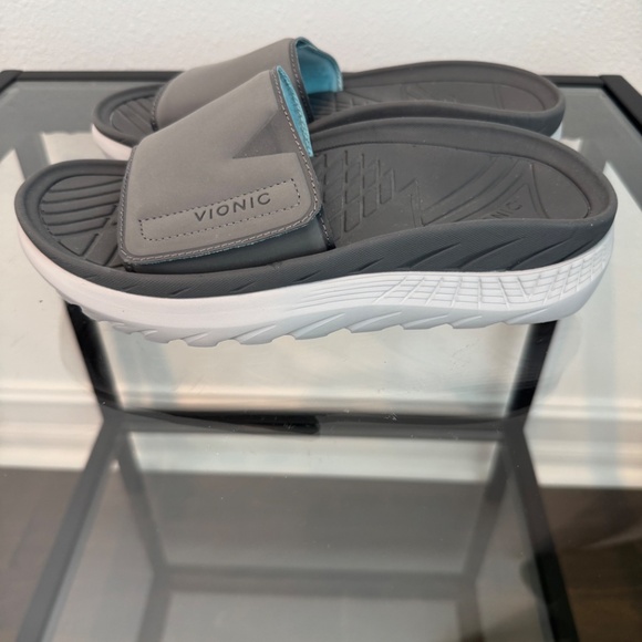 VIONIC Women’s Rejuvenate Recovery adjustable slide sandals, Gray Size 7 - Picture 8 of 10